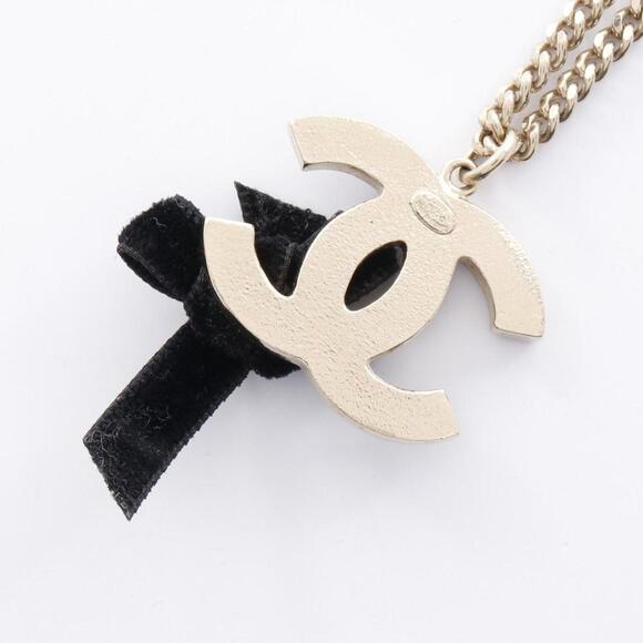 CHANEL Gold Logo Necklace - Picture 3 of 7